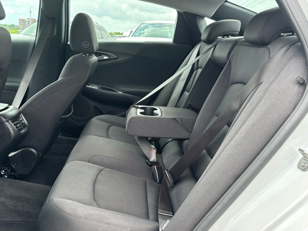 Used 2025 Chevrolet Malibu LT FWD image 7