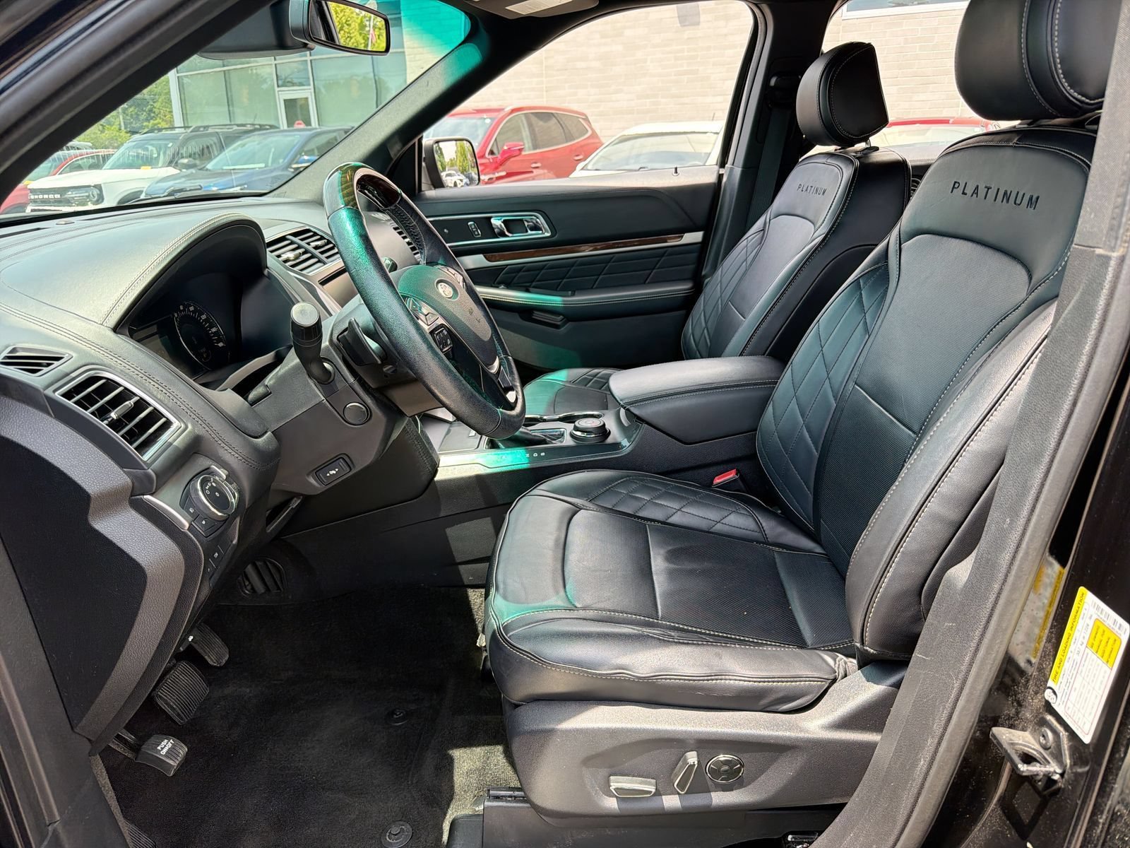 Used 2016 Ford Explorer Platinum AWD/4WD image 14