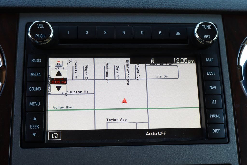 Used 2012 Ford F250 Lariat w/ Lariat Interior Pkg AWD/4WD image 32