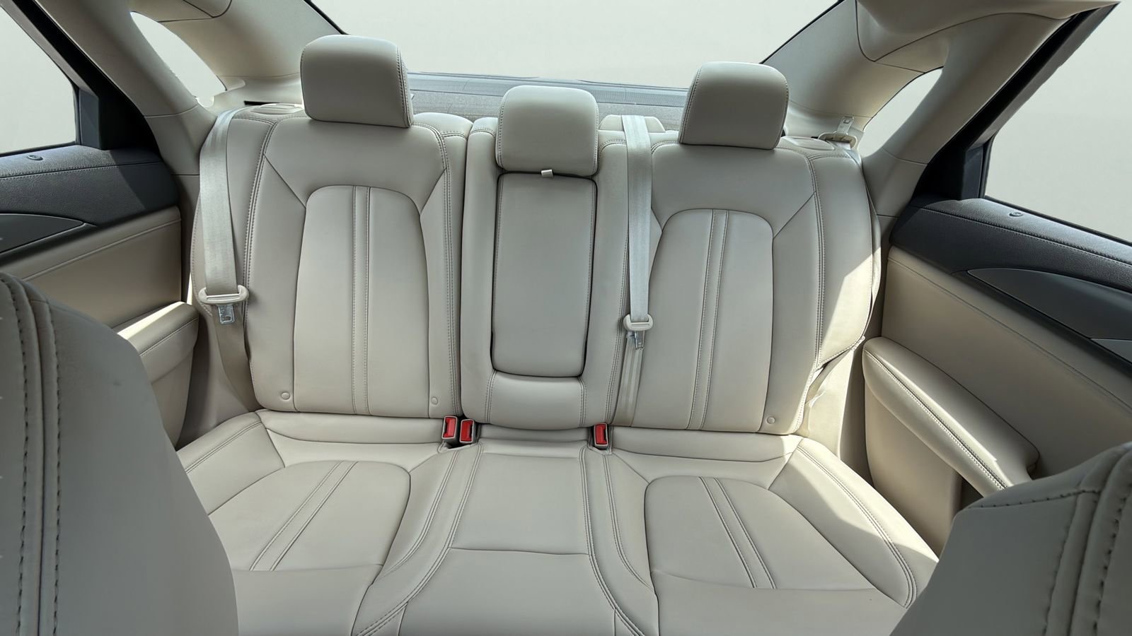 Used 2019 Lincoln MKZ Premiere FWD image 23