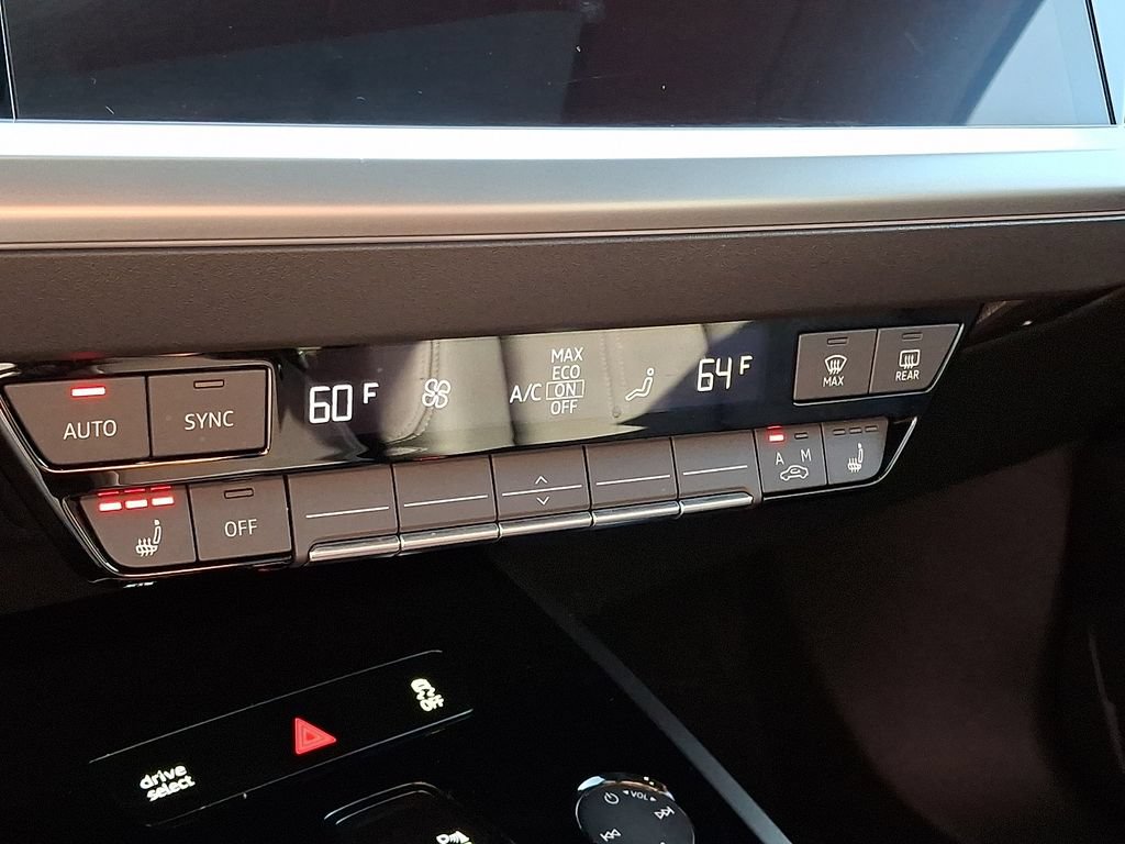 Certified 2024 Audi Q4 e-tron Premium Plus w/ Premium Plus AWD/4WD image 17