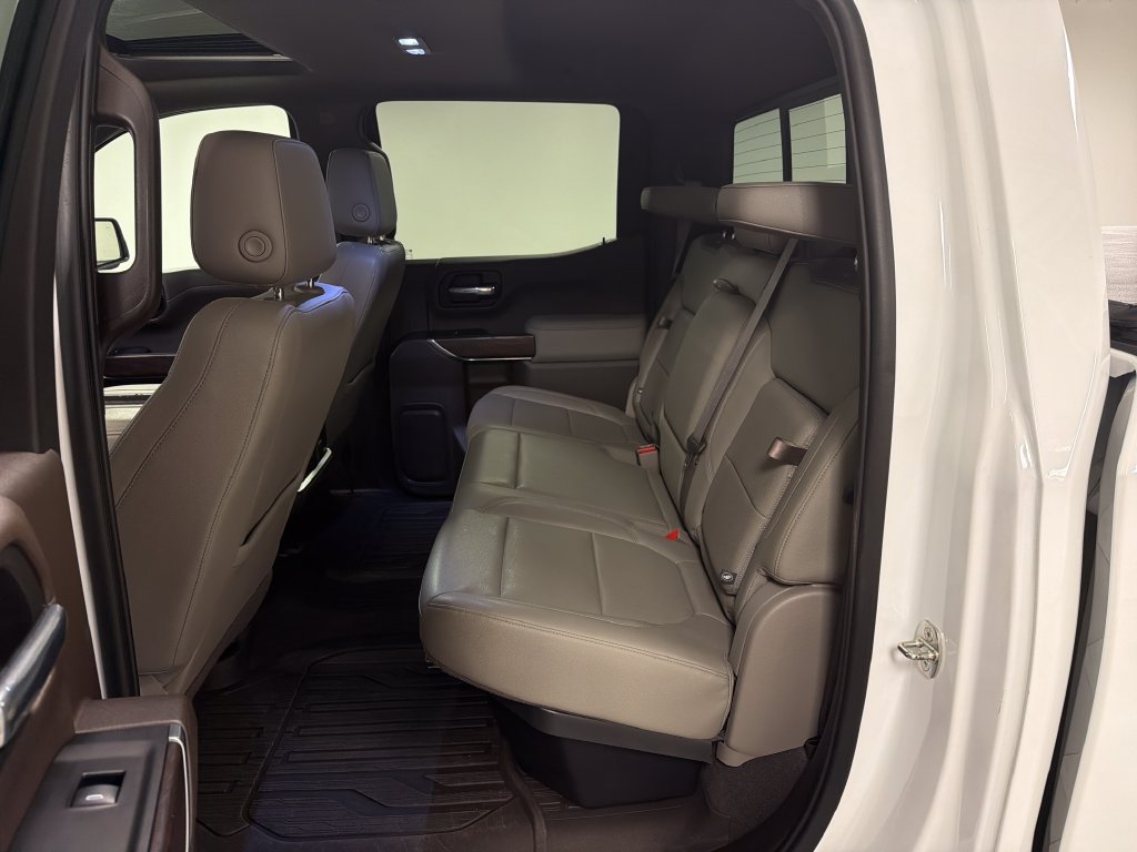 Used 2019 GMC Sierra 1500 SLT w/ SLT Premium Plus Package AWD/4WD image 32