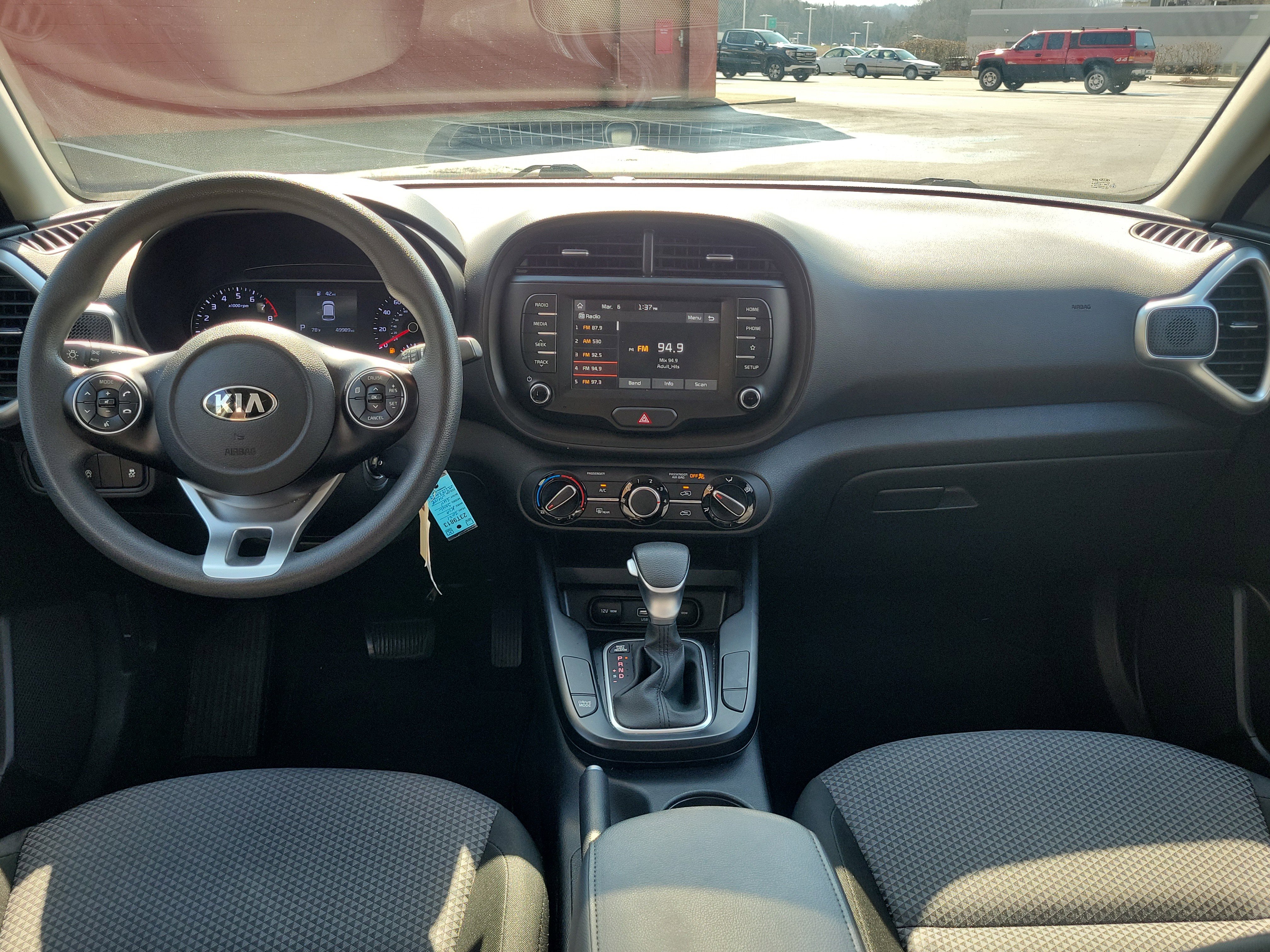 Used 2021 Kia Soul LX image 9
