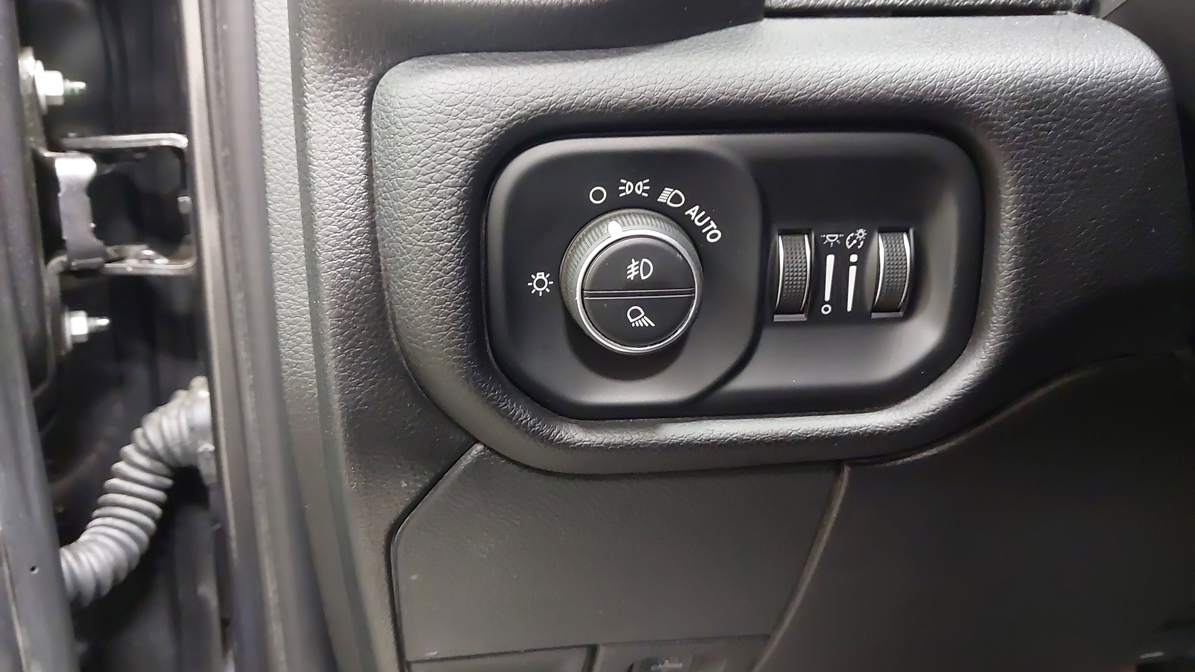 Used 2021 RAM 2500 Laramie AWD/4WD image 23