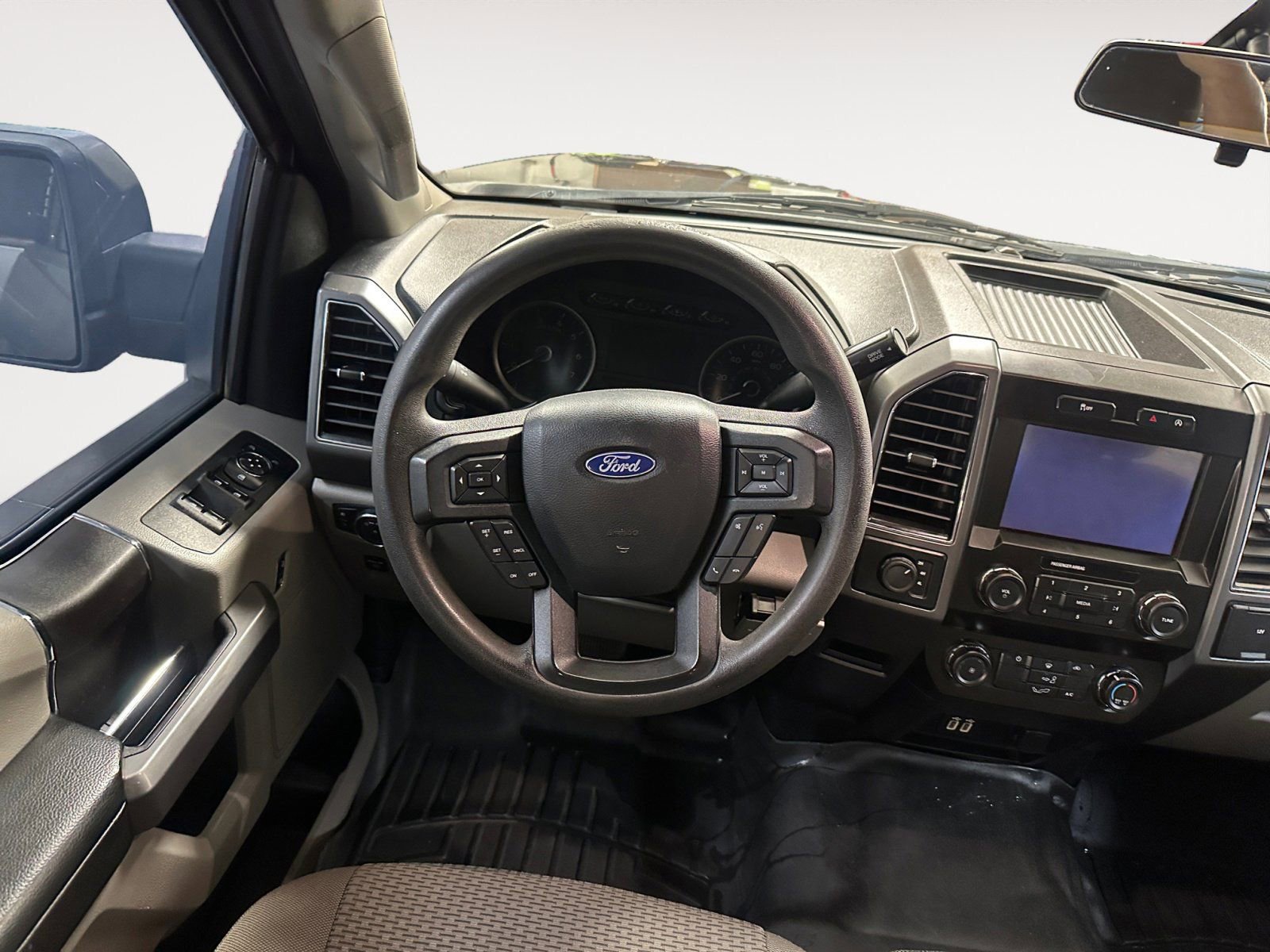 Used 2019 Ford F150 XLT image 12