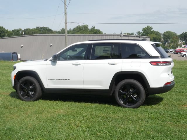New 2027 Jeep Grand Cherokee Limited AWD/4WD image 11