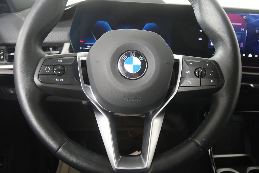 Used 2025 BMW X2 xDrive28i image 18