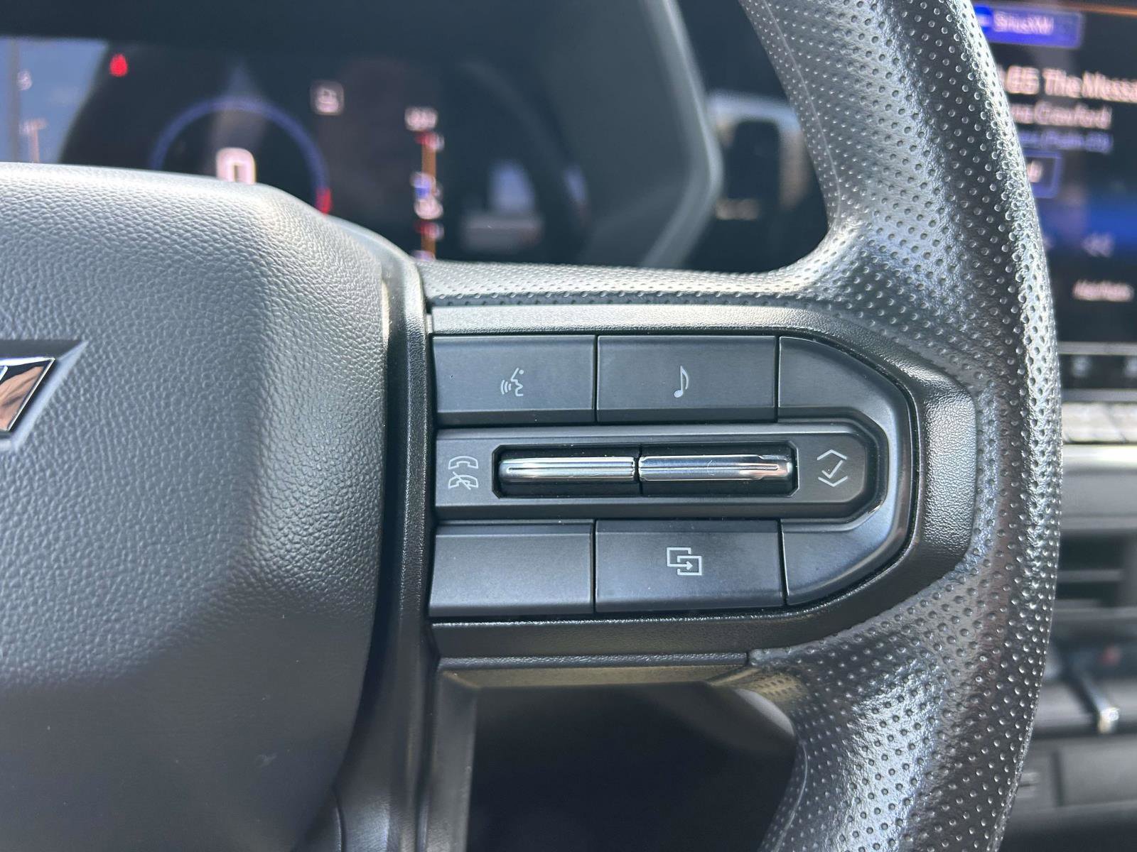 Used 2023 Chevrolet Colorado Trail Boss w/ Advanced Trailering Package image 19