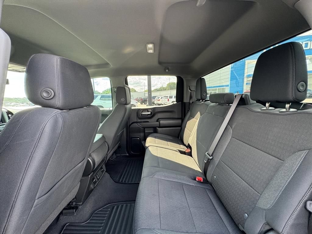 Used 2026 Chevrolet Silverado 1500 Custom w/ Turbomax Blackout Package AWD/4WD image 12