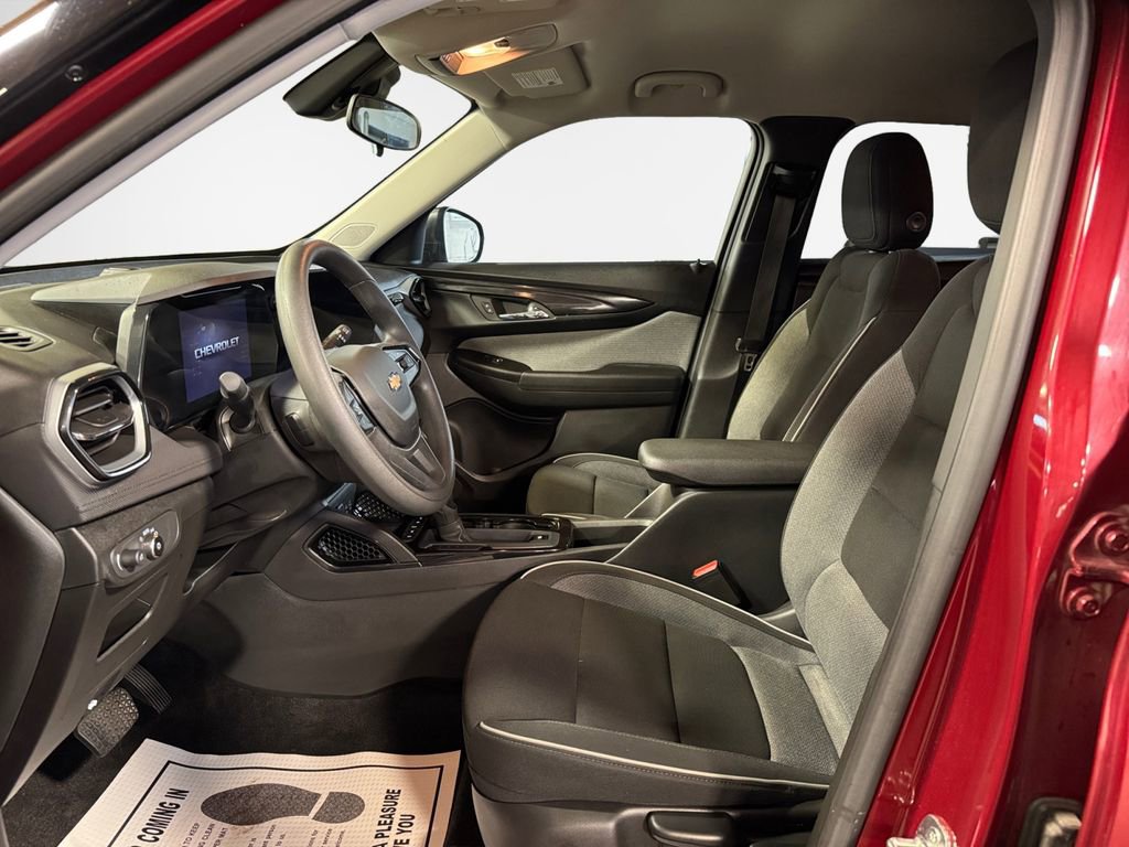 Used 2024 Chevrolet TrailBlazer LS w/ LS Convenience Package image 12