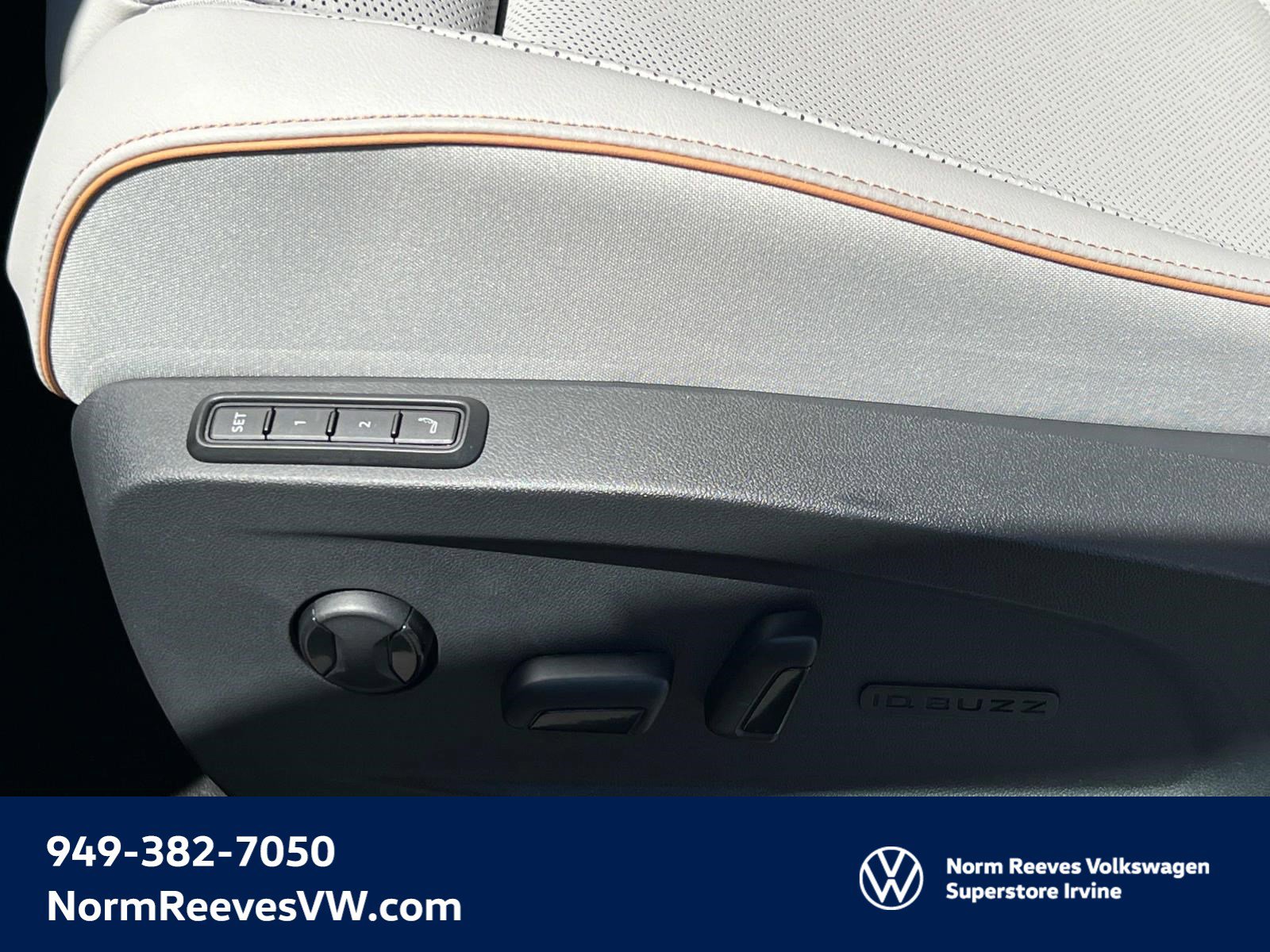 New 2025 Volkswagen ID. Buzz 1st Edition image 19