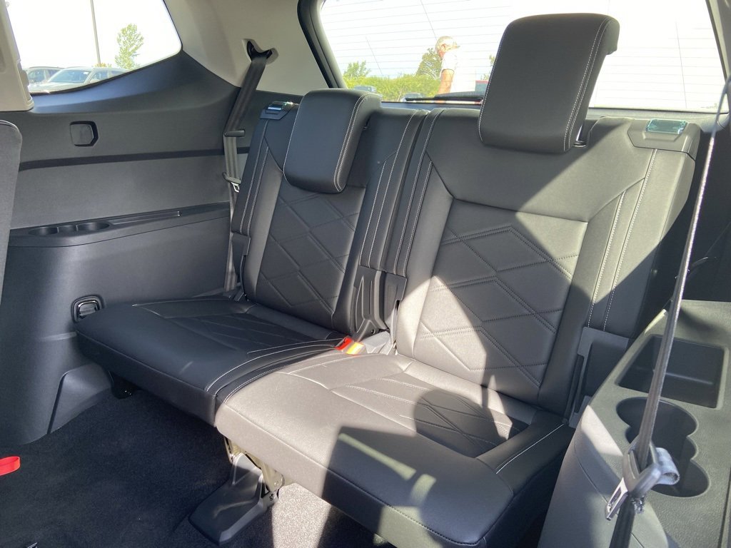 New 2026 Volkswagen Atlas SE image 8