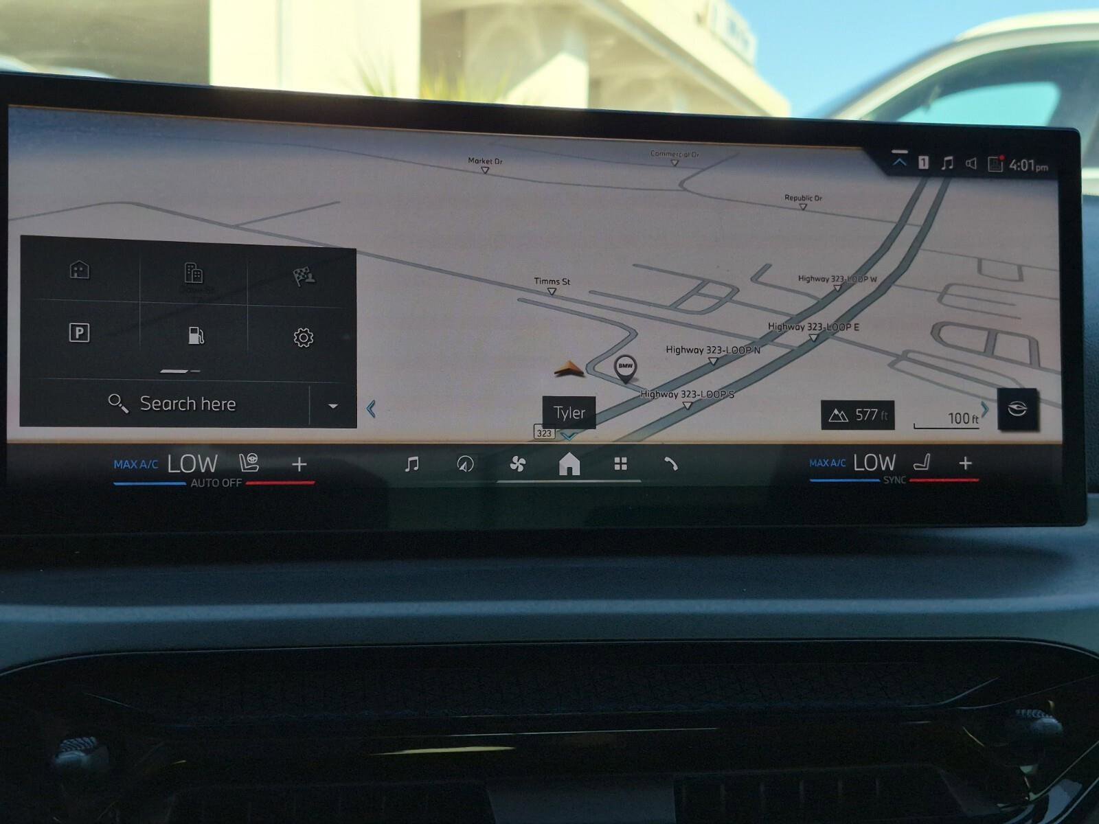 Certified 2025 BMW 230i 230i w/ Convenience Package image 19