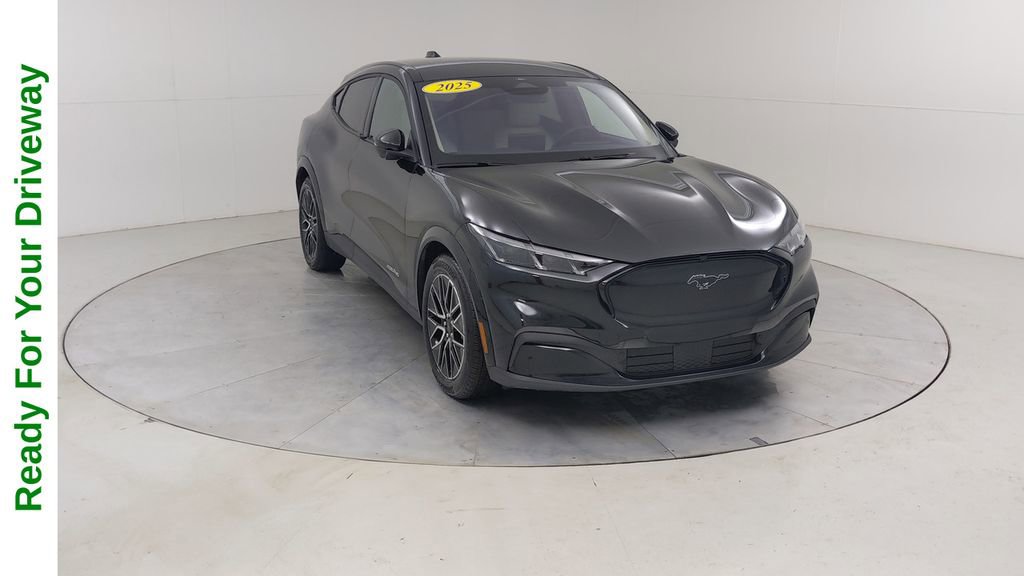 Certified 2025 Ford Mustang Mach-E Premium image 11