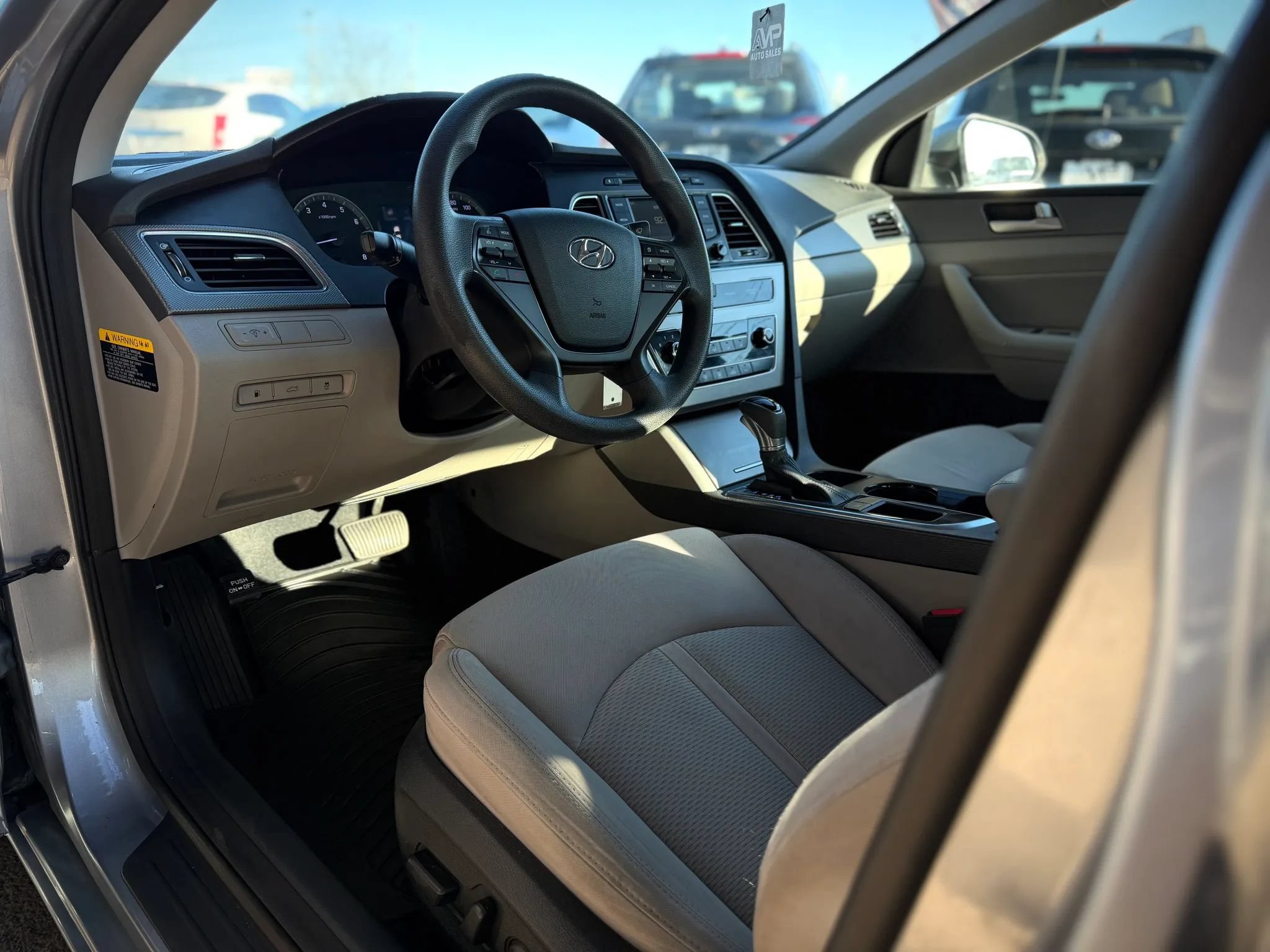 Used 2015 Hyundai Sonata SE w/ Option Group 09 FWD image 7