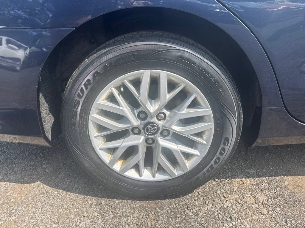 Used 2017 Toyota Camry LE FWD image 24