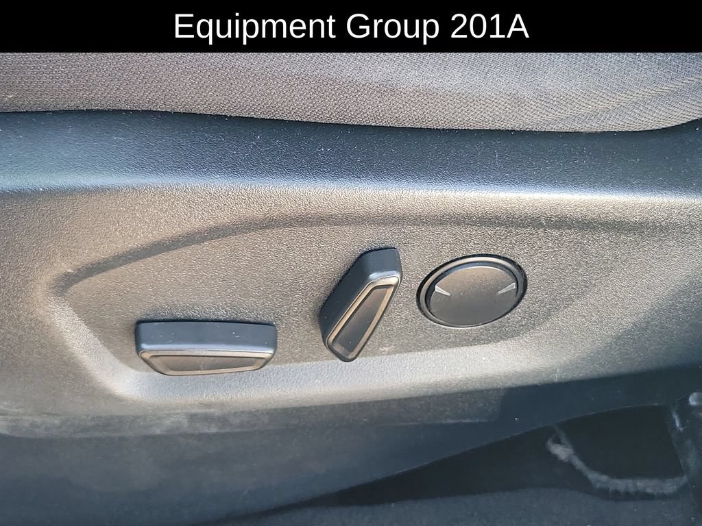 Used 2019 Ford Explorer XLT AWD/4WD image 6