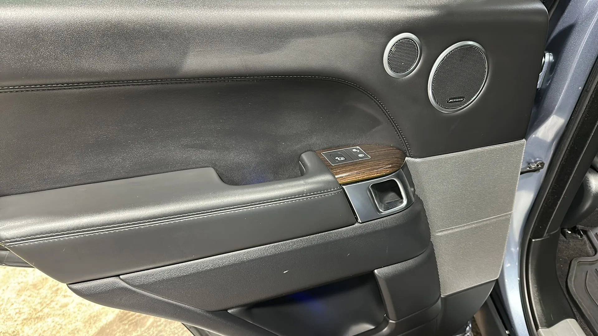 Used 2019 Land Rover Range Rover Sport HSE Dynamic image 12