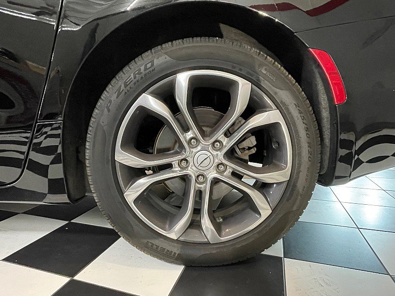 Used 2025 Chrysler Pacifica Pinnacle FWD image 7