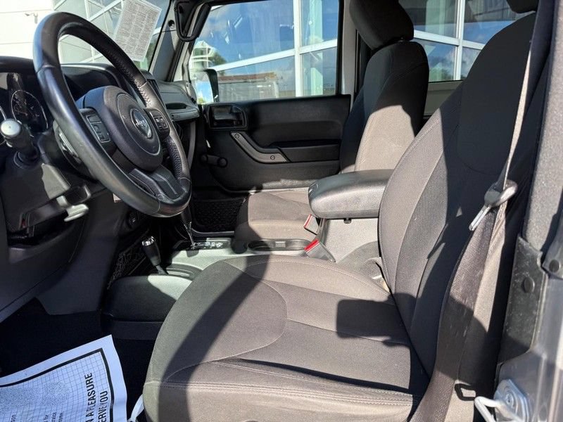 Used 2018 Jeep Wrangler Sport AWD/4WD image 16