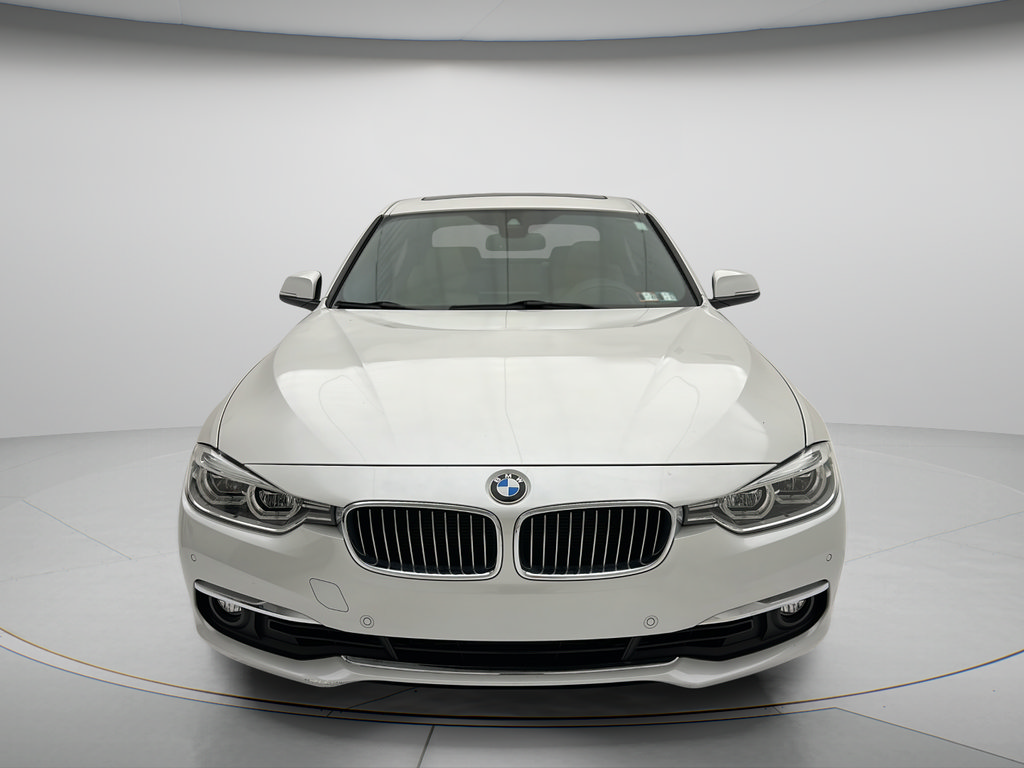 Used 2016 BMW 328i xDrive Sedan AWD/4WD image 2
