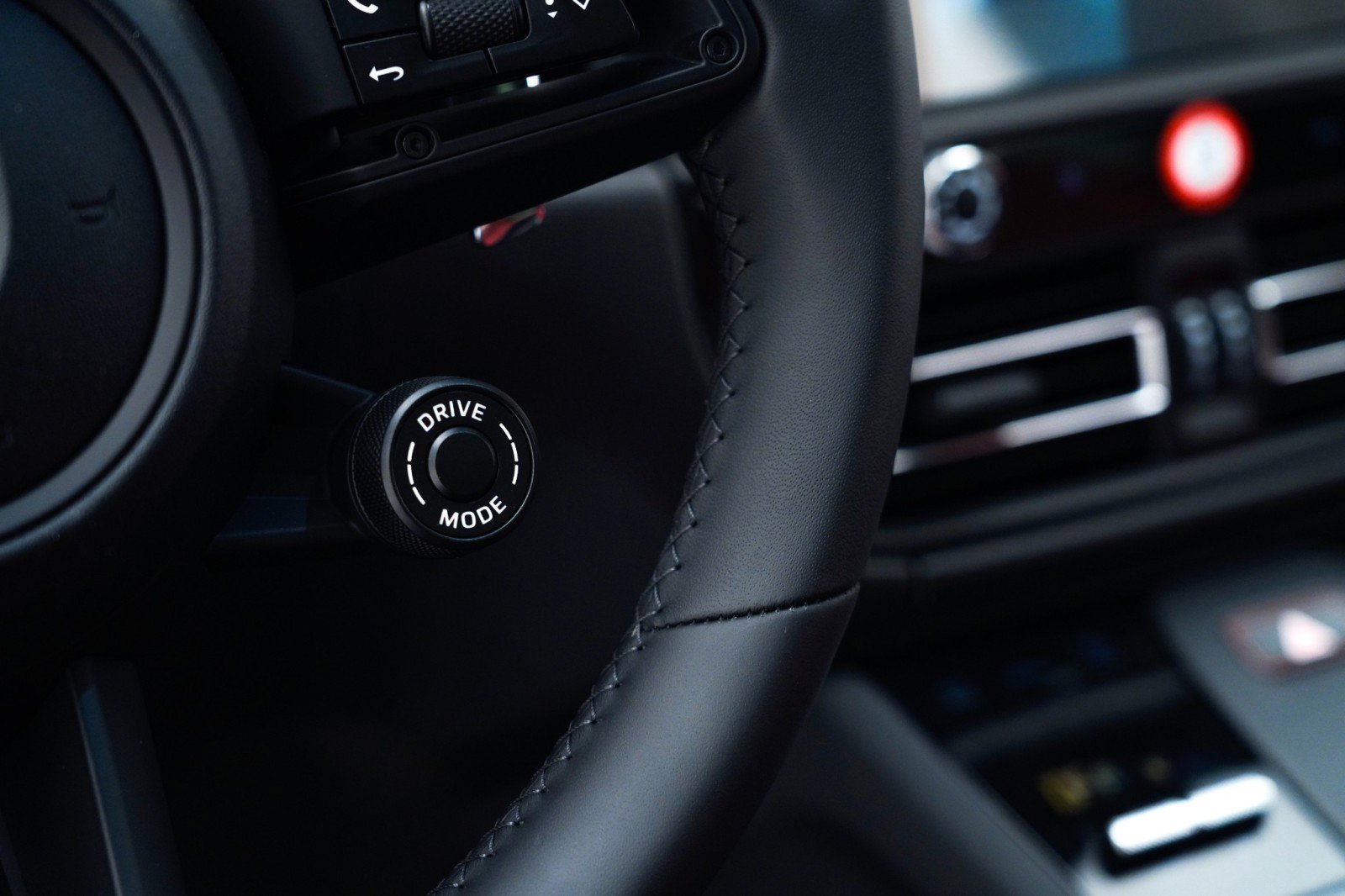 New 2026 Porsche Macan image 29