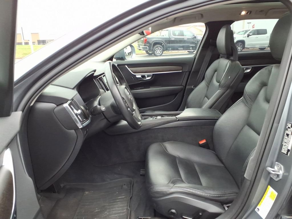 Used 2018 Volvo V90 T6 Cross Country w/ Convenience Package image 26
