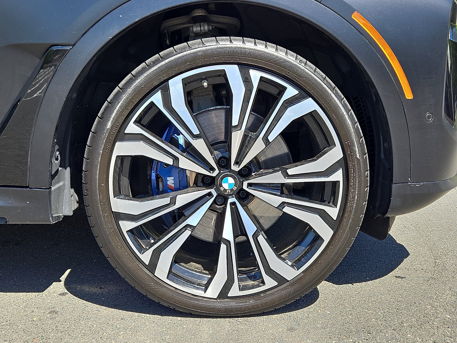 Certified 2025 BMW X7 M60i w/ Executive Package AWD/4WD image 8
