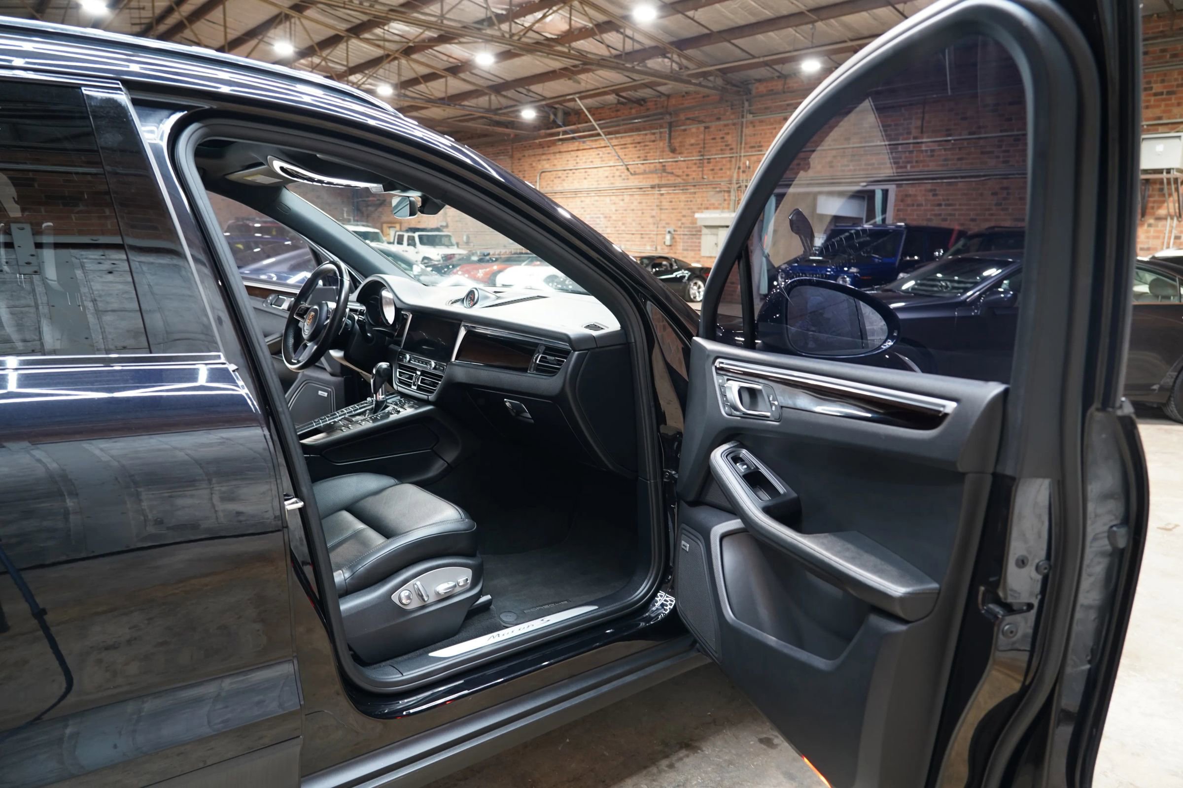 Used 2019 Porsche Macan S image 52