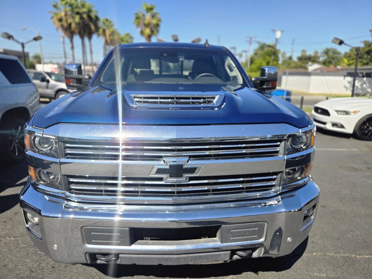 Used 2017 Chevrolet Silverado 2500 LTZ w/ Duramax Plus Package AWD/4WD image 4