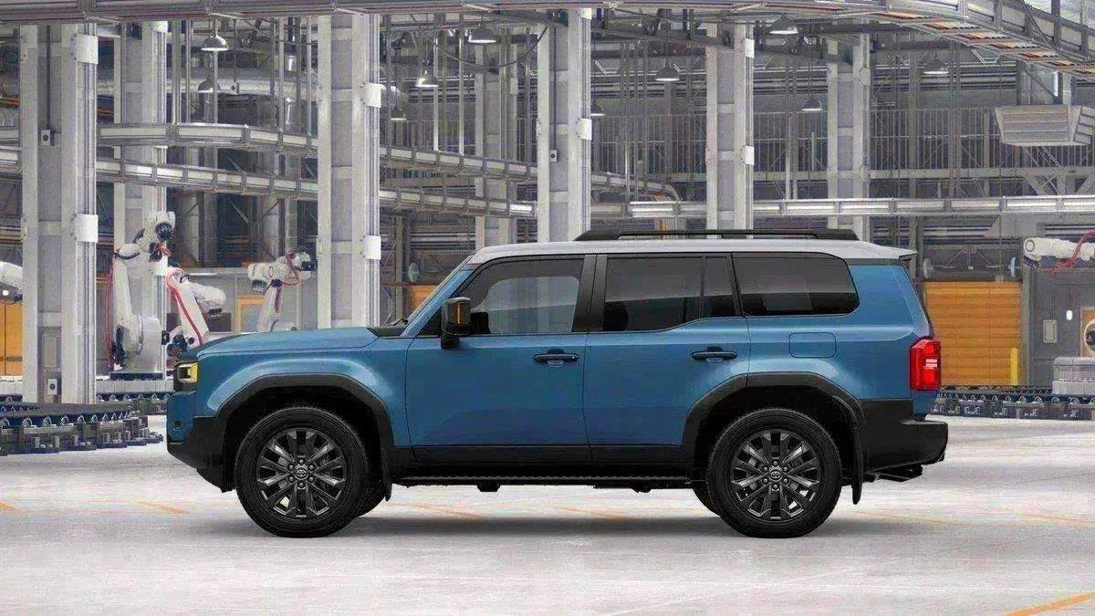 New 2027 Toyota Land Cruiser w/ Premium Package AWD/4WD image 26