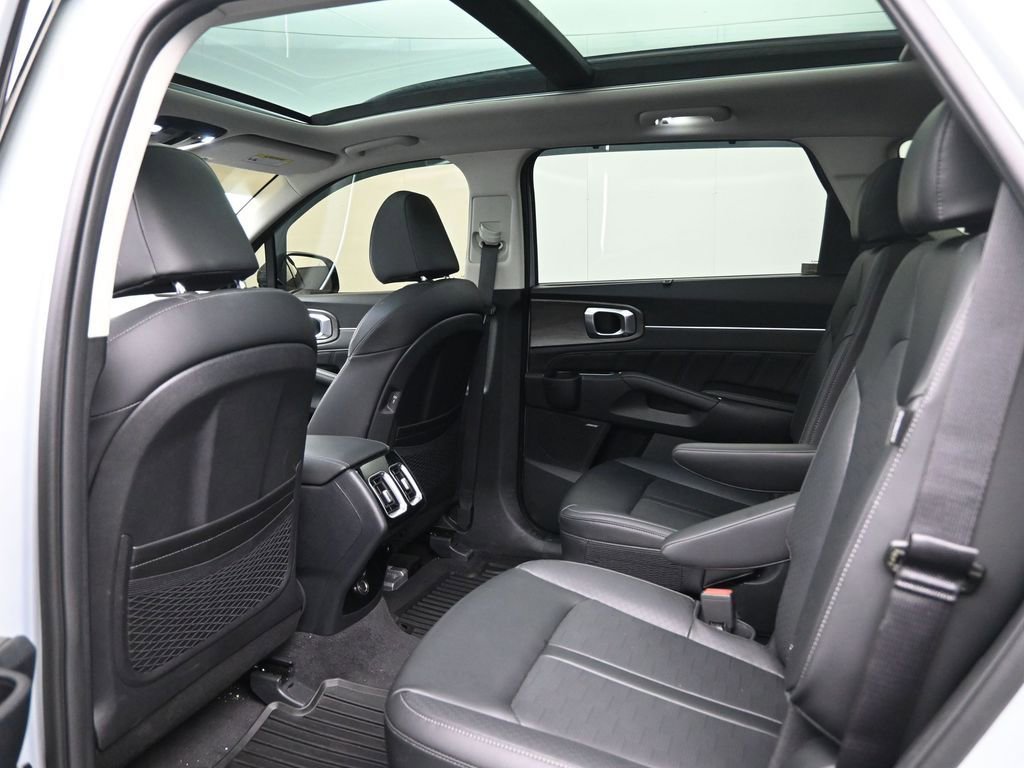 Used 2026 Kia Sorento SX image 28