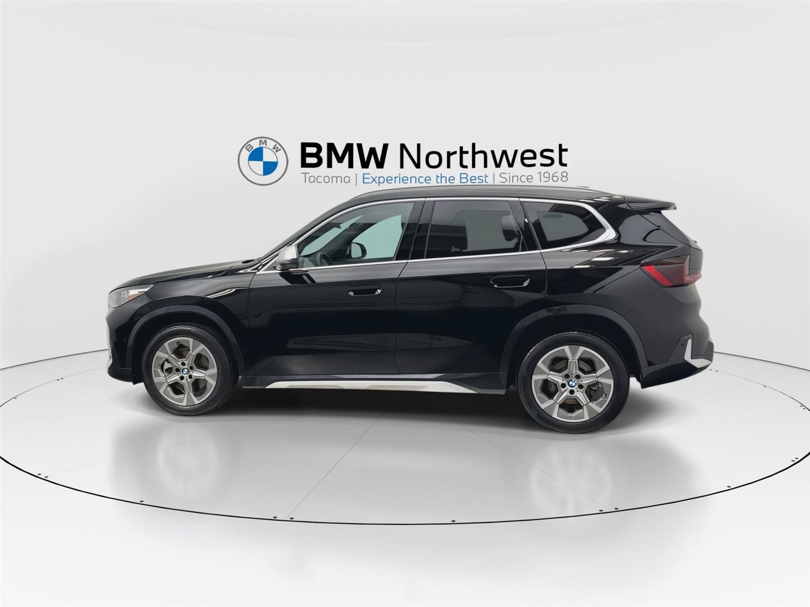 Used 2023 BMW X1 xDrive28i w/ Convenience Package AWD/4WD image 11