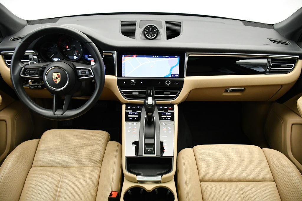 Certified 2023 Porsche Macan Turbo image 24