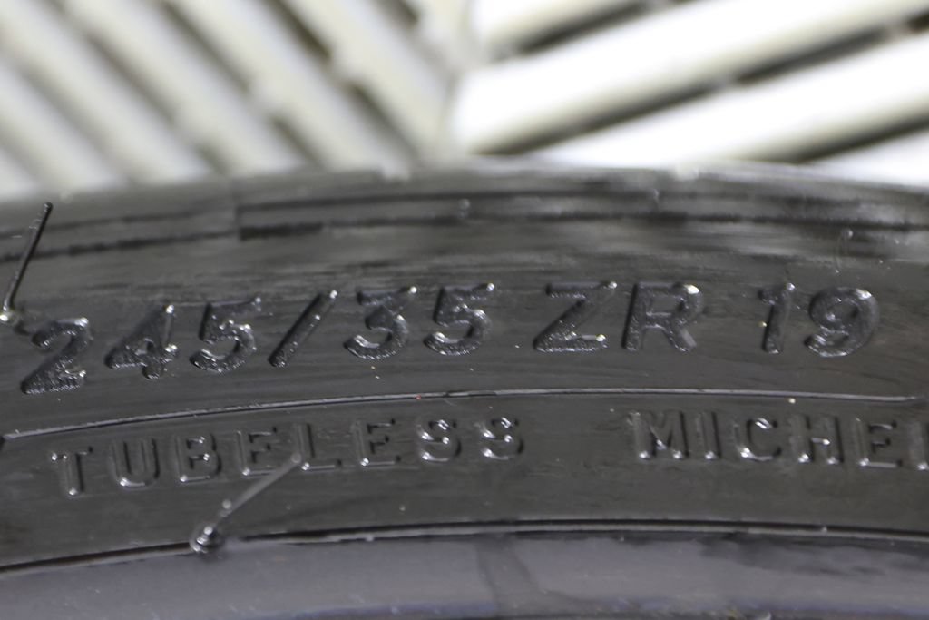 Used 2020 Chevrolet Corvette Stingray Premium Cpe w/ 3LT Preferred Equipment Group RWD image 43
