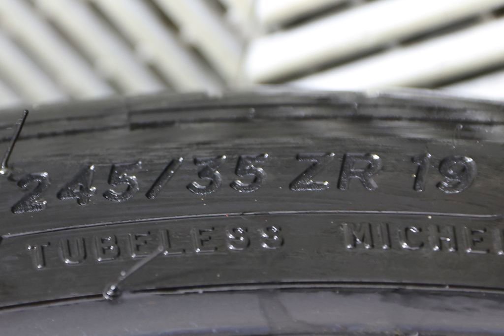 Used 2020 Chevrolet Corvette Stingray Premium Cpe w/ 3LT Preferred Equipment Group RWD image 43