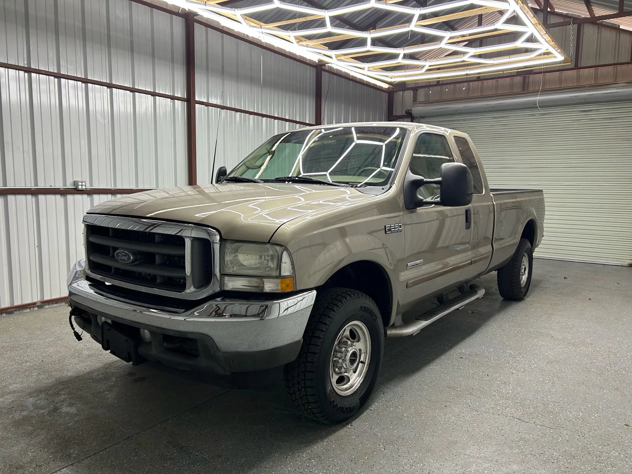 Used 2003 Ford F250 Lariat image 3