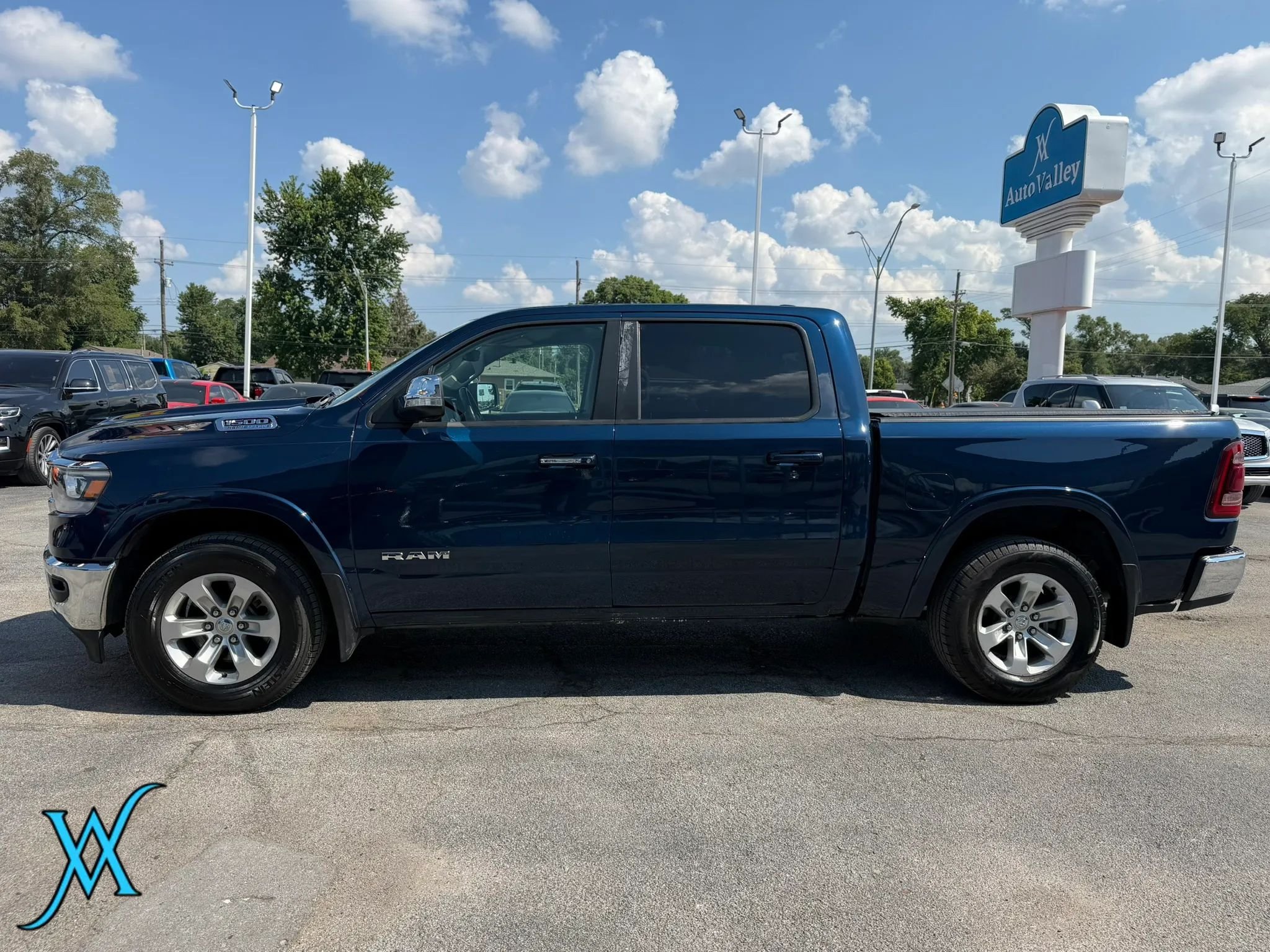 Used 2022 RAM 1500 Laramie AWD/4WD image 4