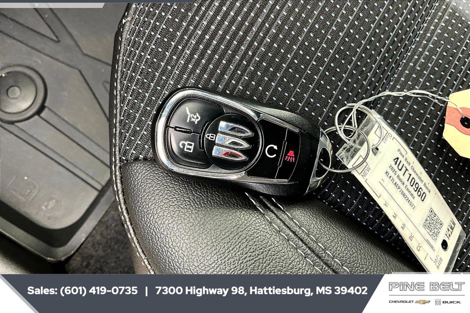 Used 2025 Buick Envista Preferred w/ Convenience I Package image 9