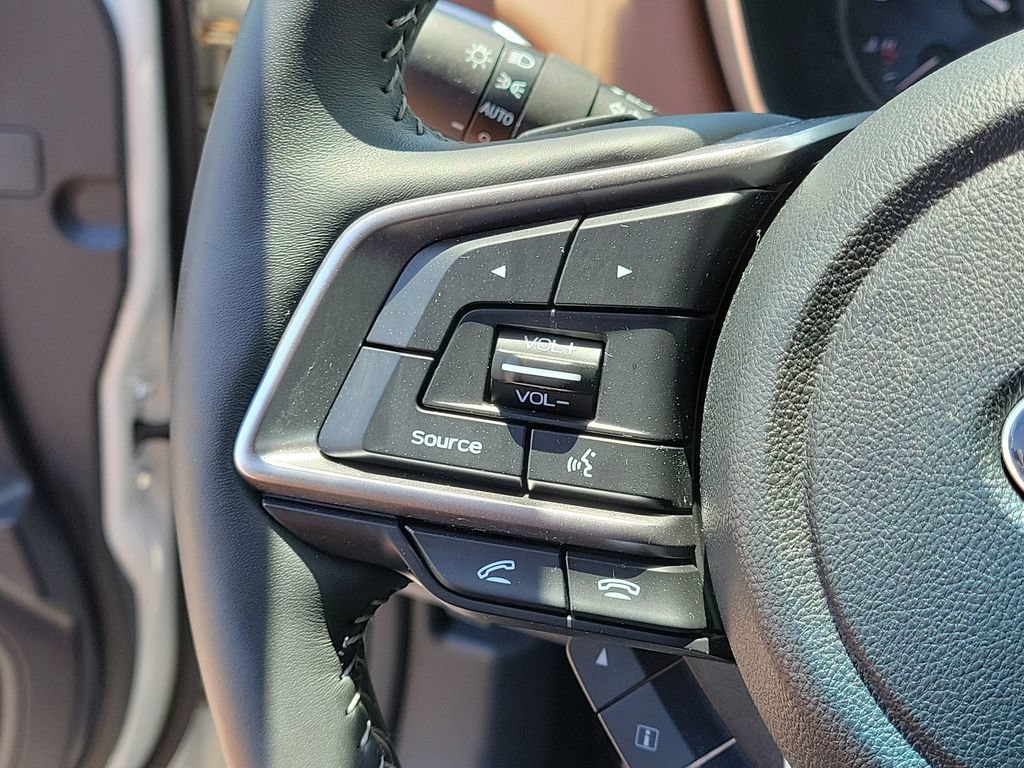 Certified 2022 Subaru Outback Touring AWD/4WD image 30