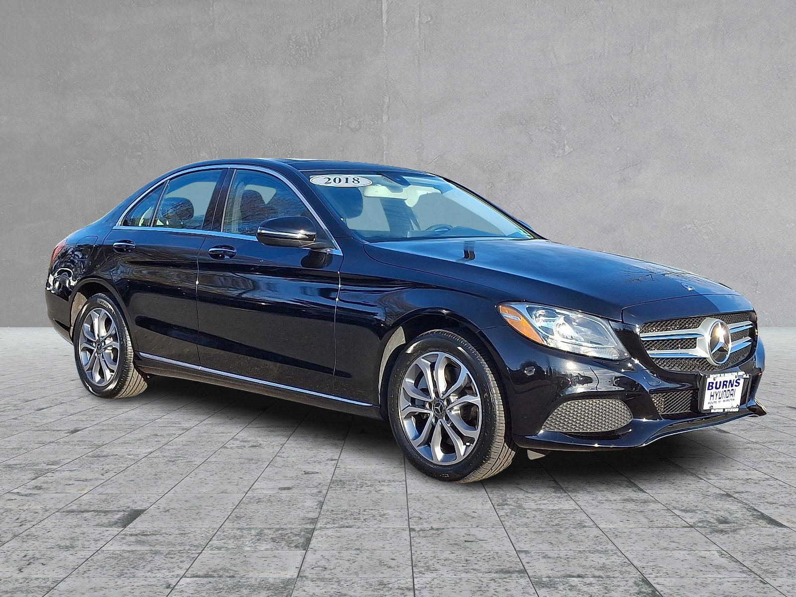 Used 2018 Mercedes-Benz C 300 4MATIC Sedan image 2
