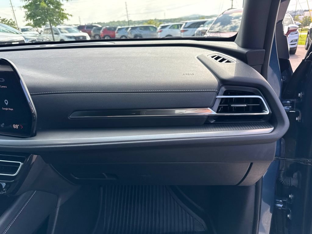 Used 2026 Chevrolet Traverse LT w/ Driver Confidence Package FWD image 20