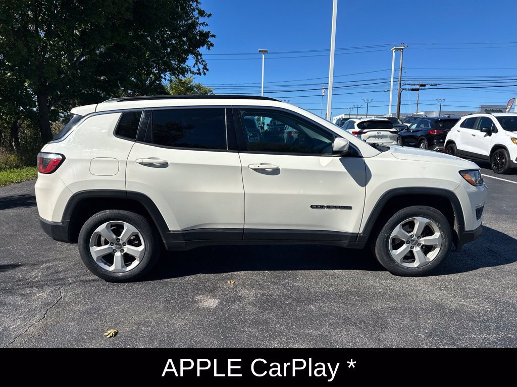 Used 2019 Jeep Compass Latitude w/ Popular Equipment Group AWD/4WD image 4
