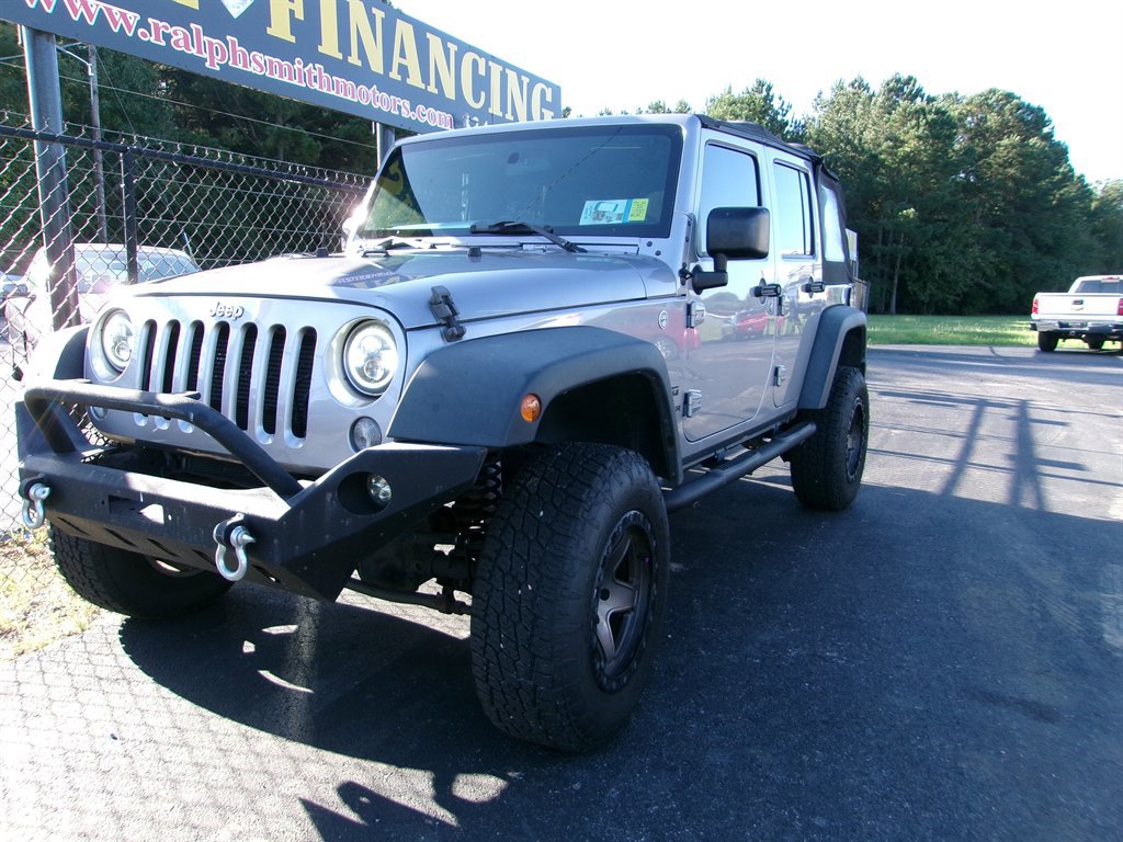 Used 2016 Jeep Wrangler Unlimited Sport w/ Connectivity Group image 3