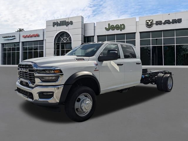 New 2026 RAM 5500 Tradesman w/ Chrome Appearance Group AWD/4WD image 7