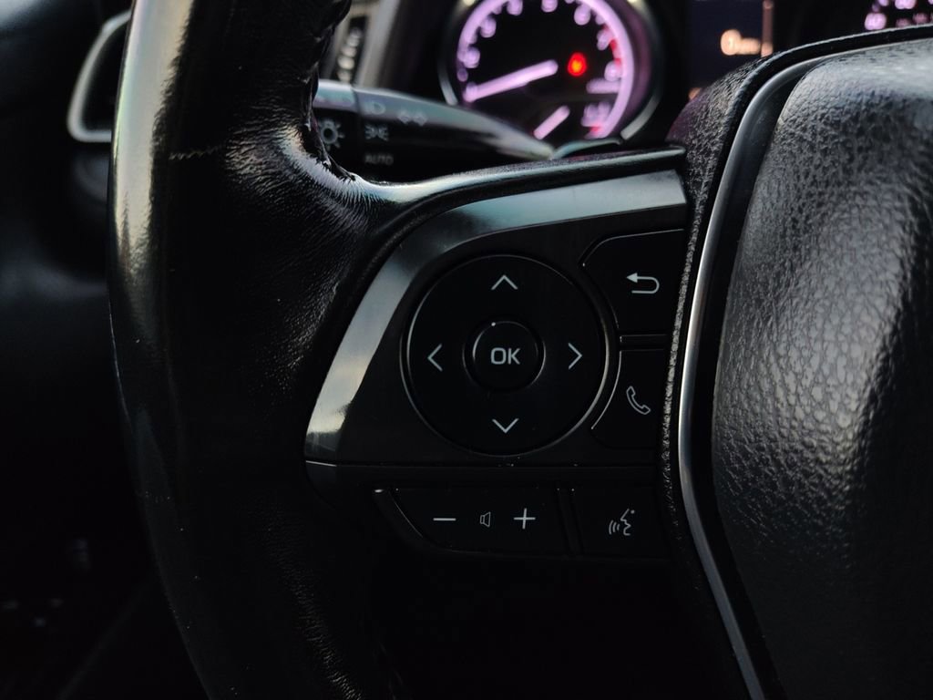 Used 2019 Toyota Camry SE image 9