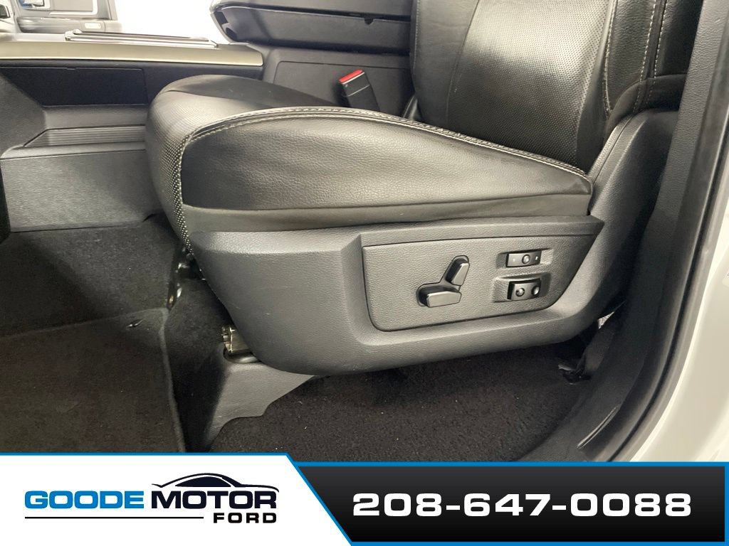 Used 2014 RAM 3500 Laramie w/ Convenience Group AWD/4WD image 12