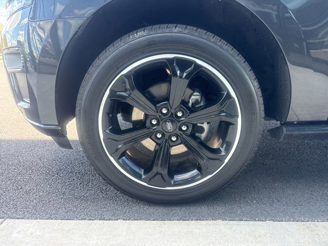 Used 2023 Ford Expedition Limited AWD/4WD image 9
