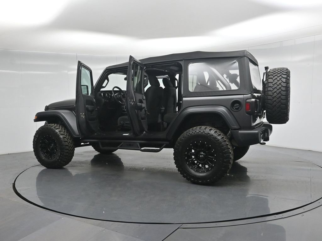 Used 2018 Jeep Wrangler Unlimited Sport image 31