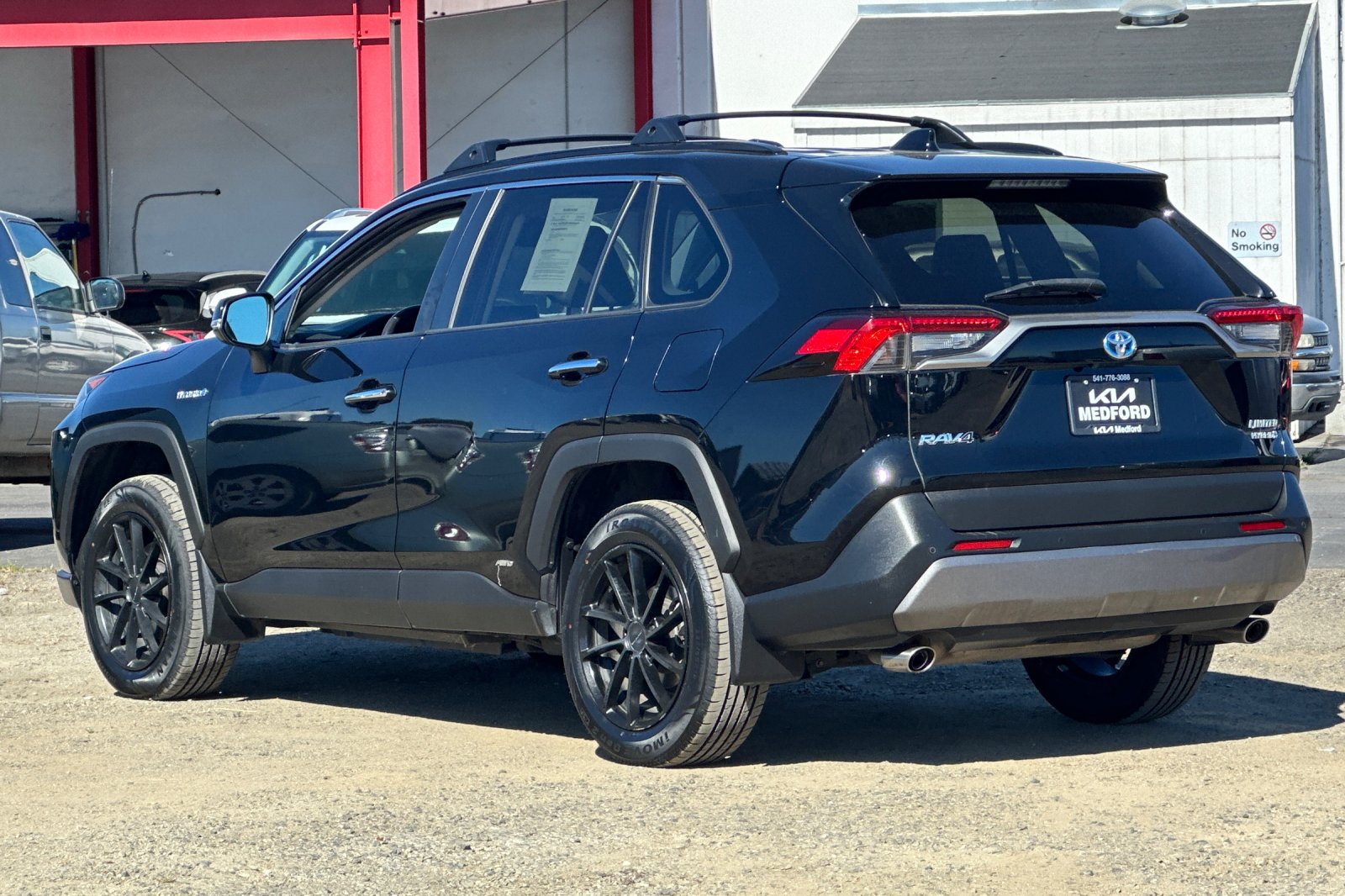 Used 2020 Toyota RAV4 Limited w/ All Weather Liner Package AWD/4WD image 7